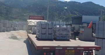 肇庆 芝麻白仿形路沿石，直形路沿石