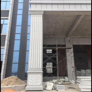 肇庆 芝麻白光面花岗岩门楼大柱（罗马柱）配雕花底座