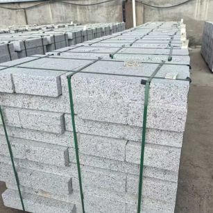 肇庆 白麻花岗岩路沿石，弧形路沿石，道牙石，马路牙子，界石，路缘石，平沿石，直岩石，平缘石等