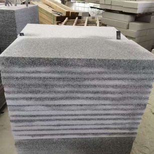 肇庆 芝麻白5公分火烧地铺成品，900*400，规格可定制