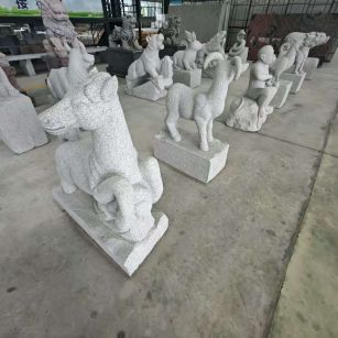 肇庆 芝麻白花岗岩造型立体雕刻——十二生肖