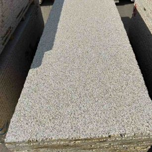 肇庆 黄金麻花岗岩荔枝面毛板，半成品