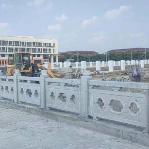 肇庆 白麻花岗岩荔枝面河道栏杆