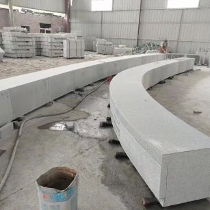 肇庆芝麻白花岗岩石板材 园林光面弧形坐凳