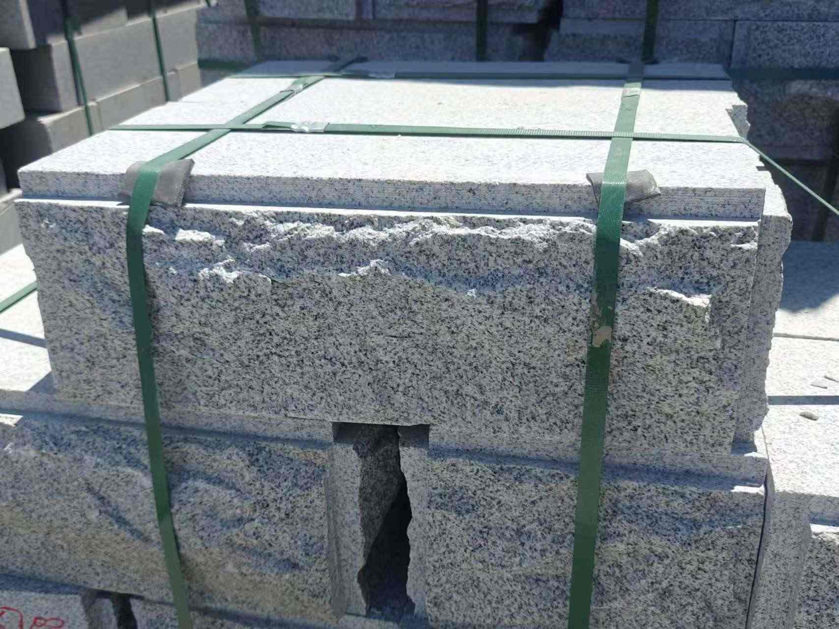 肇庆 芝麻白花岗岩自然面成品