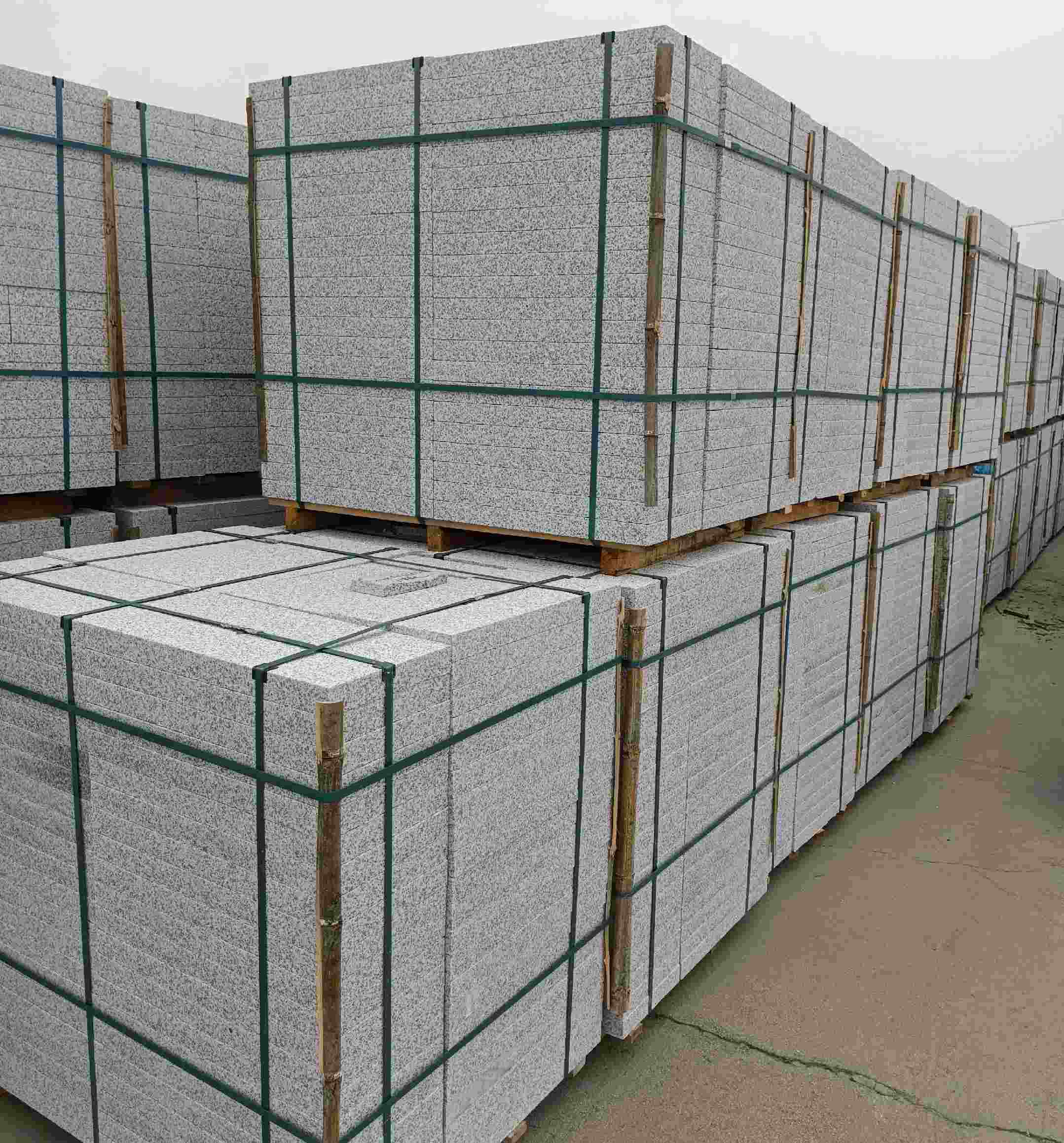 肇庆 白麻花岗岩石材荔枝面地铺石（300*600*50）