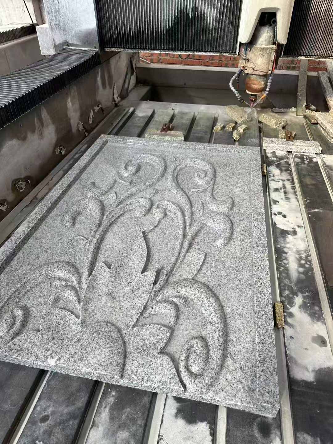 肇庆 白麻别墅干挂雕花板