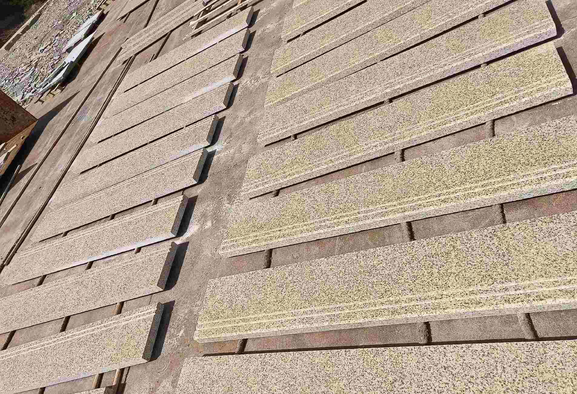 肇庆 黄金麻花岗岩光面楼梯踏步