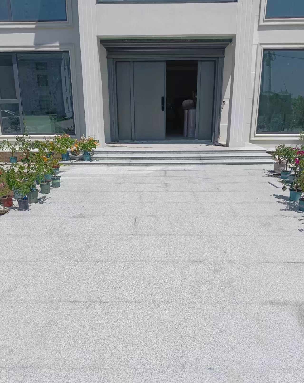 肇庆 芝麻白花岗岩地铺石地面铺装