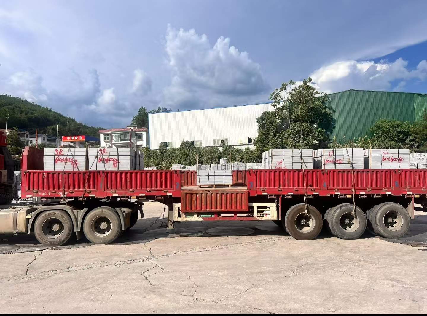 肇庆 芝麻灰花岗岩地铺石出货日常